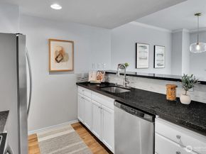 177 107th Ave NE 809, Bellevue WA 98004