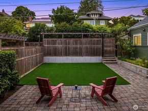 721 18th Avenue E, Seattle WA 98112