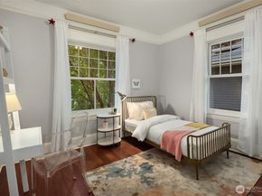 721 18th Avenue E, Seattle WA 98112