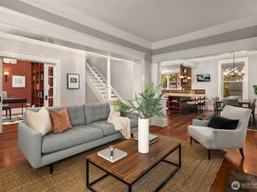 721 18th Avenue E, Seattle WA 98112