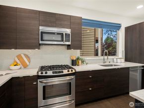 3951 SW Oregon Street, Seattle WA 98116
