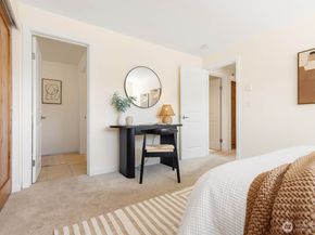 960 5th Ave S 208, Edmonds WA 98020