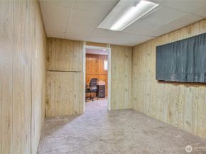 707 Alvord Avenue N, Kent WA 98031