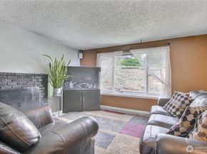 707 Alvord Avenue N, Kent WA 98031