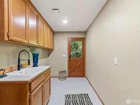 21310 NE 101st Court, Redmond WA 98053