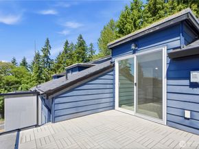 16616 NE 85th St, Redmond WA 98052