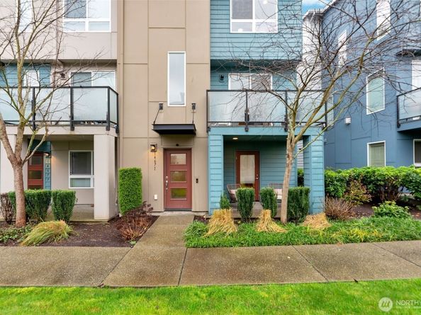 14671 36th Court NE, Lake Forest Park WA 98155