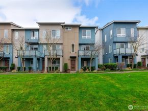 14671 36th Court NE, Lake Forest Park WA 98155