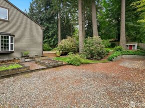 7825 NE 140th Place, Kirkland WA 98034