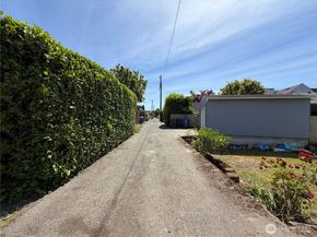 3045 19th Avenue S, Seattle WA 98144