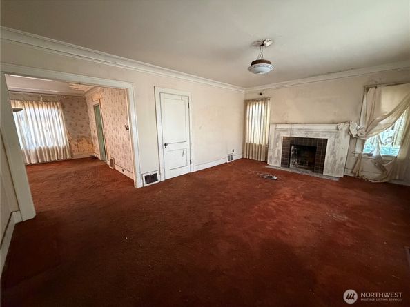 3045 19th Avenue S, Seattle WA 98144