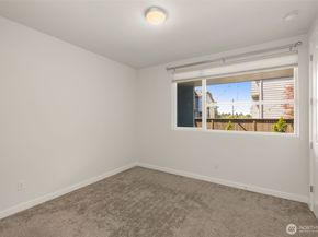 9729 10th Place SW, Seattle WA 98106