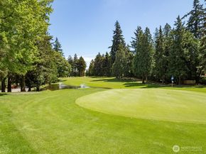10823 Glen Acres Drive S D, Seattle WA 98168