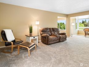 10823 Glen Acres Drive S D, Seattle WA 98168