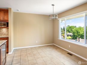 10823 Glen Acres Drive S D, Seattle WA 98168