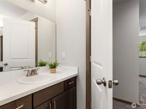 2406 Garfield Place SE, Port Orchard WA 98366