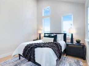 18607 104th Avenue NE B, Bothell WA 98011
