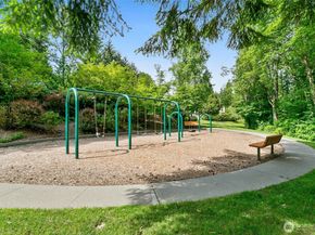 6853 166th Place SE, Bellevue WA 98006