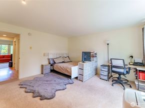907 N 163rd Street A32, Shoreline WA 98133