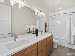 4285 Stossel Avenue B, Carnation WA 98014
