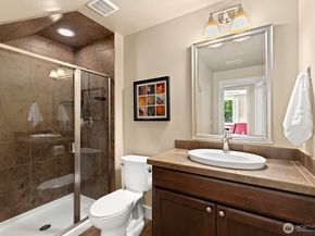 10643 238th Place NE, Redmond WA 98053