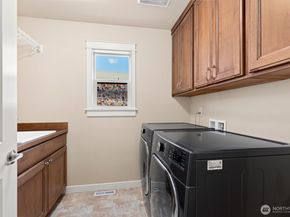 10643 238th Place NE, Redmond WA 98053
