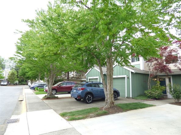 15878 NE 93rd Way 1503, Redmond WA 98052