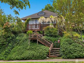 4229 46th Avenue S, Seattle WA 98118