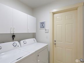 8350 NE 140th Street, Kirkland WA 98034