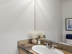 8350 NE 140th Street, Kirkland WA 98034