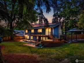 11821 SE 67th Place, Bellevue WA 98006
