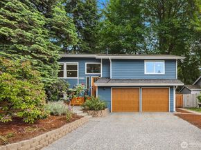 11821 SE 67th Place, Bellevue WA 98006