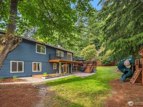11821 SE 67th Place, Bellevue WA 98006