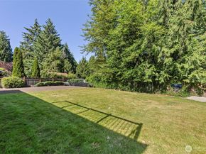 10914 165TH Place NE, Redmond WA 98052