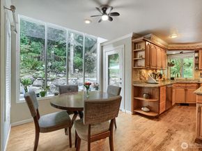 15827 SE 156th Court, Renton WA 98058