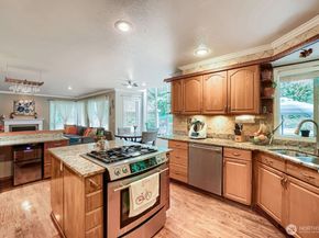 15827 SE 156th Court, Renton WA 98058