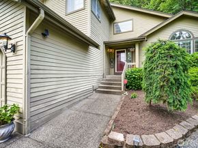 15827 SE 156th Court, Renton WA 98058