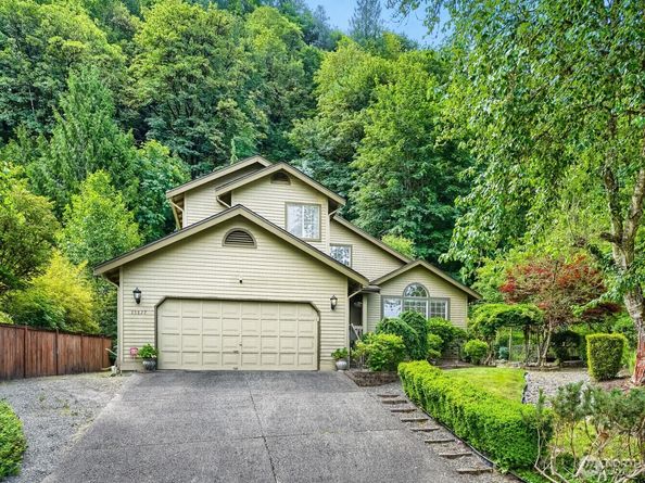 15827 SE 156th Court, Renton WA 98058