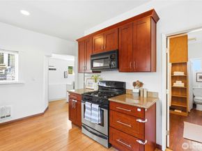 3310 Rucker Avenue, Everett WA 98201