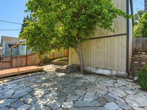 3310 Rucker Avenue, Everett WA 98201