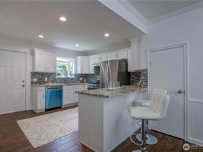 8630 44th Avenue S, Seattle WA 98118