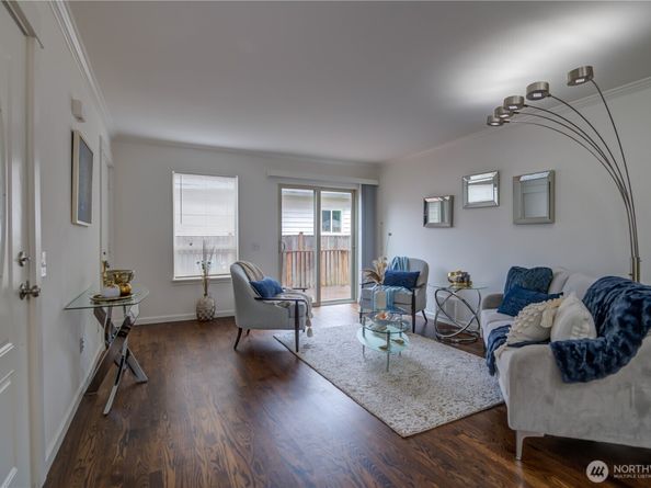 8630 44th Avenue S, Seattle WA 98118