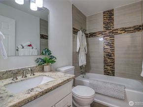 8630 44th Avenue S, Seattle WA 98118