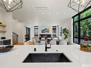 4605 108th Avenue NE, Kirkland WA 98033