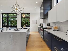4605 108th Avenue NE, Kirkland WA 98033