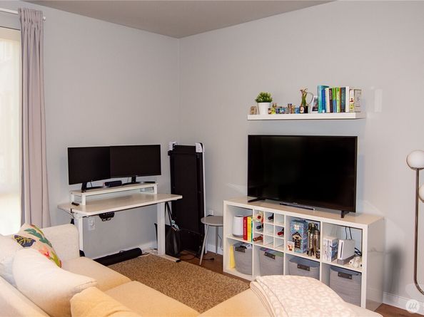 1085 103rd Avenue NE 406, Bellevue WA 98004