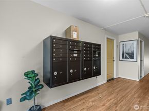 845 NE 125th Street 404, Seattle WA 98125
