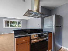845 NE 125th Street 404, Seattle WA 98125