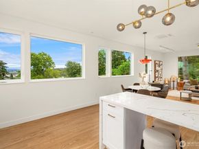 542 W Barrett Street, Seattle WA 98109
