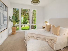 542 W Barrett Street, Seattle WA 98109